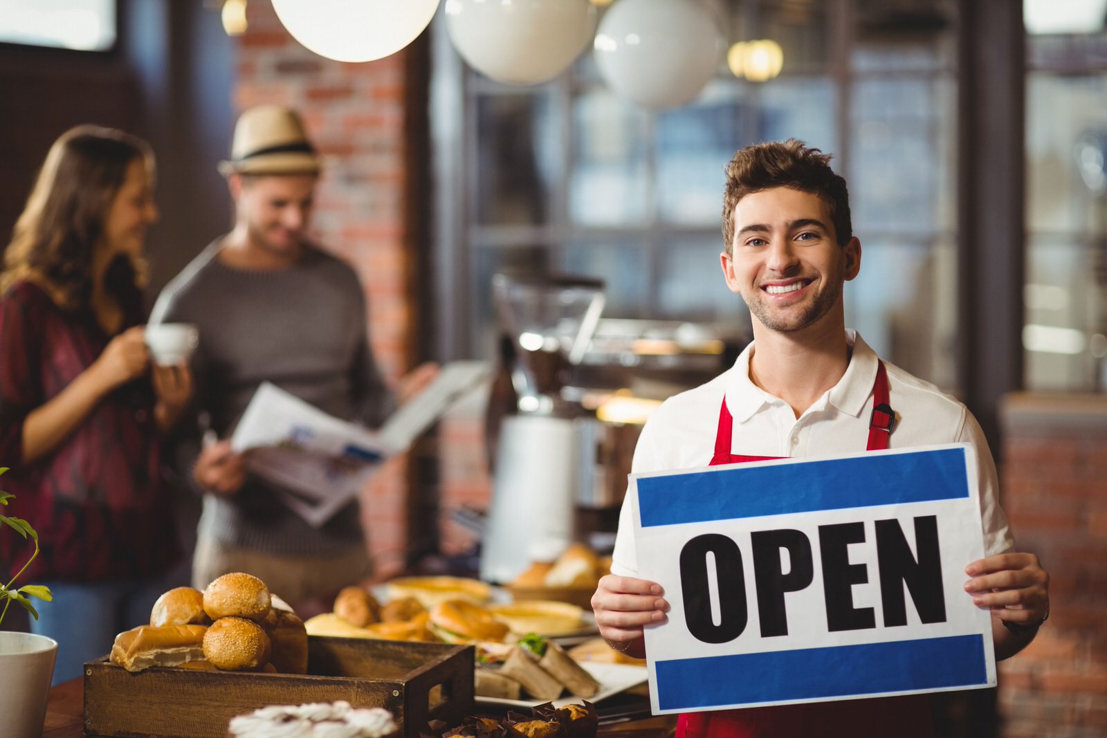 Is It Worth Advertising Your Restaurant in Local Media?