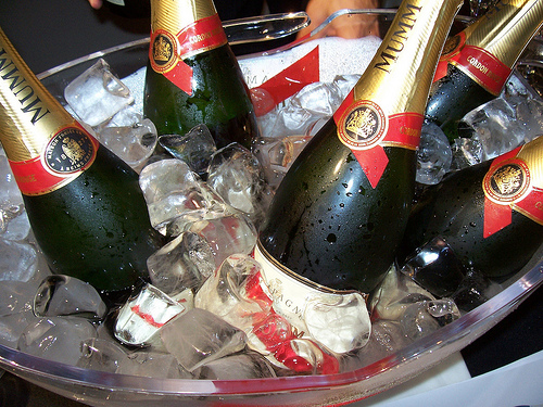 How to Create a Memorable Restaurant Experience and Boost Loyalty